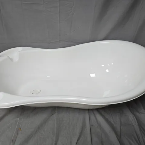 FREESTANDING WHITE BABY BATH - COLLECTION ONLY 