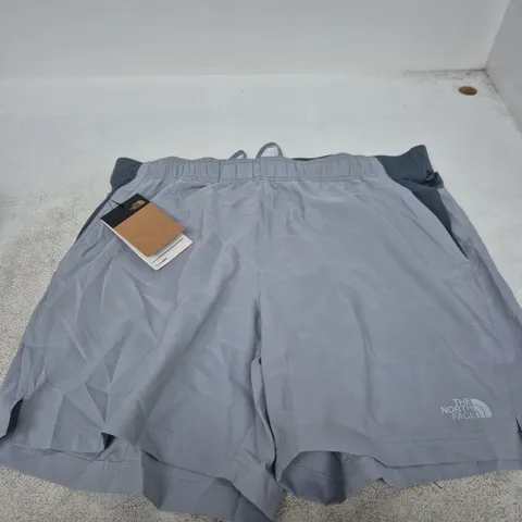 THE NORTH FACE MEN'S 24/7 7IN SHORT – LIGHT GREY (XL)