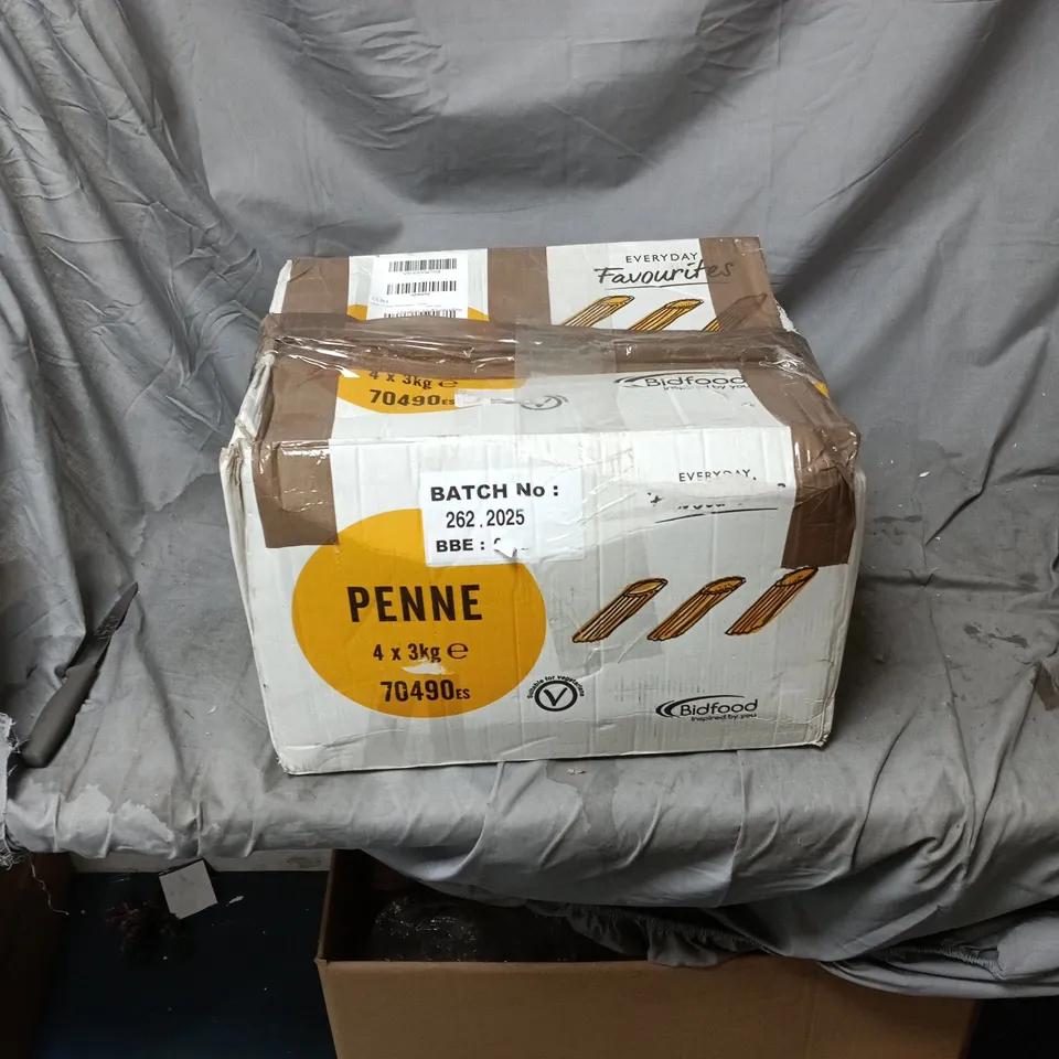 SWAN 10L DEHUMIDIFIER IN WHITE