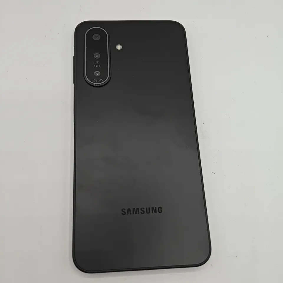 BOXED SAMSUNG GALAXY A17 5G 4/128GB IN BLACK - SM-A176B
