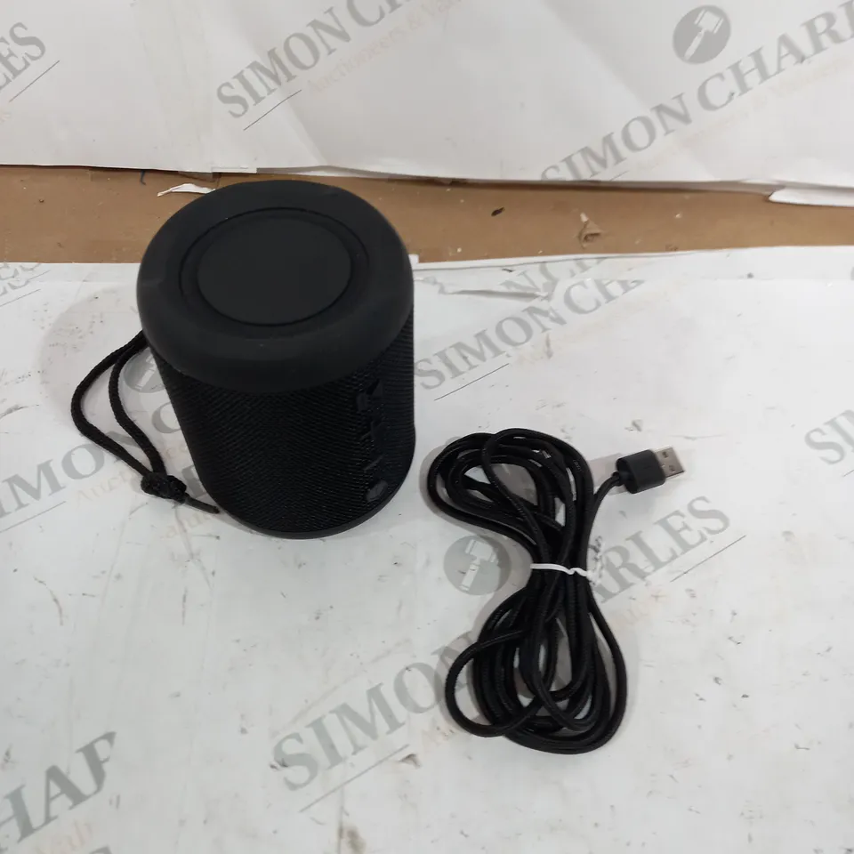 BOXED SENXINGYAN M2 PORTABLE WIRELESS SPEAKER 
