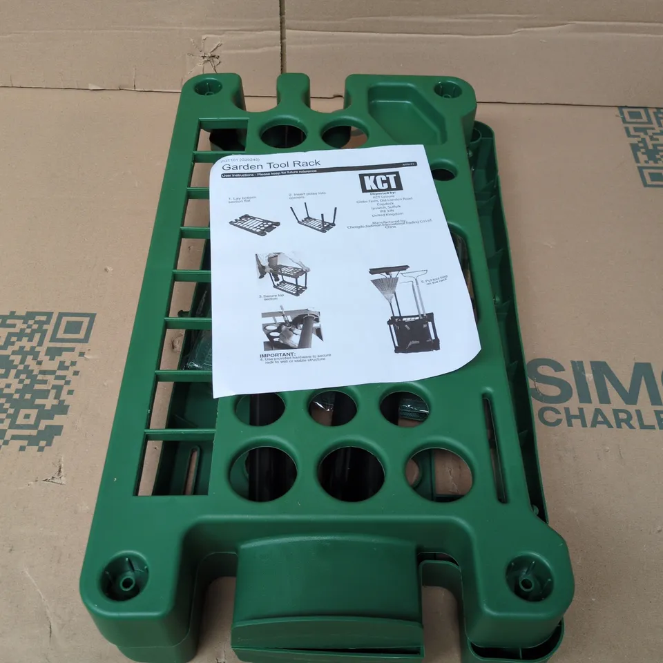 KCT GARDEN TOOL RACK IN GREEN