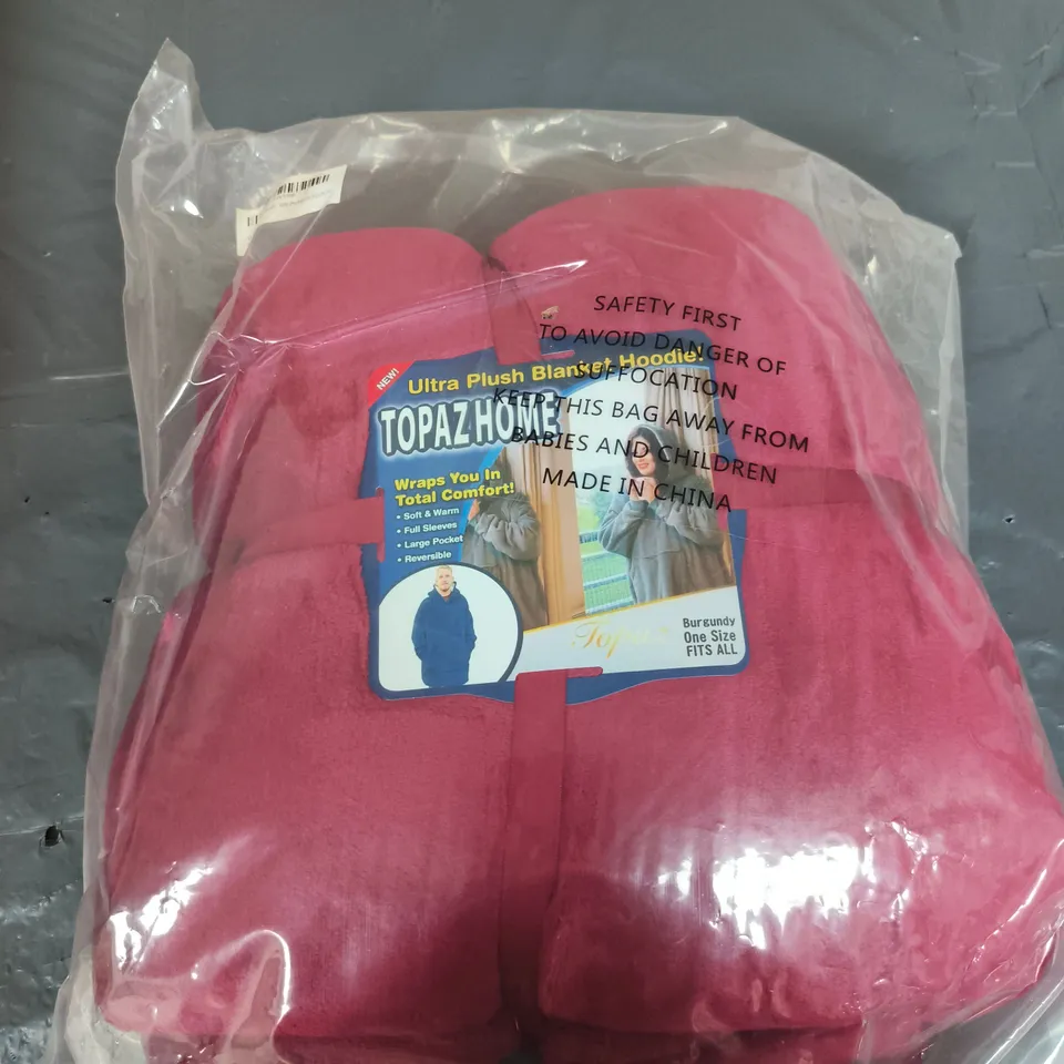 TOPAZ HOME ULTRA PLUSH BLANKET HOODIE IN BURGUNDY
