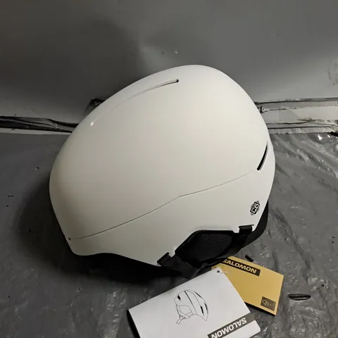 BOXED SALOMON BRIGADE HELMET IN WHITE - M 56/59