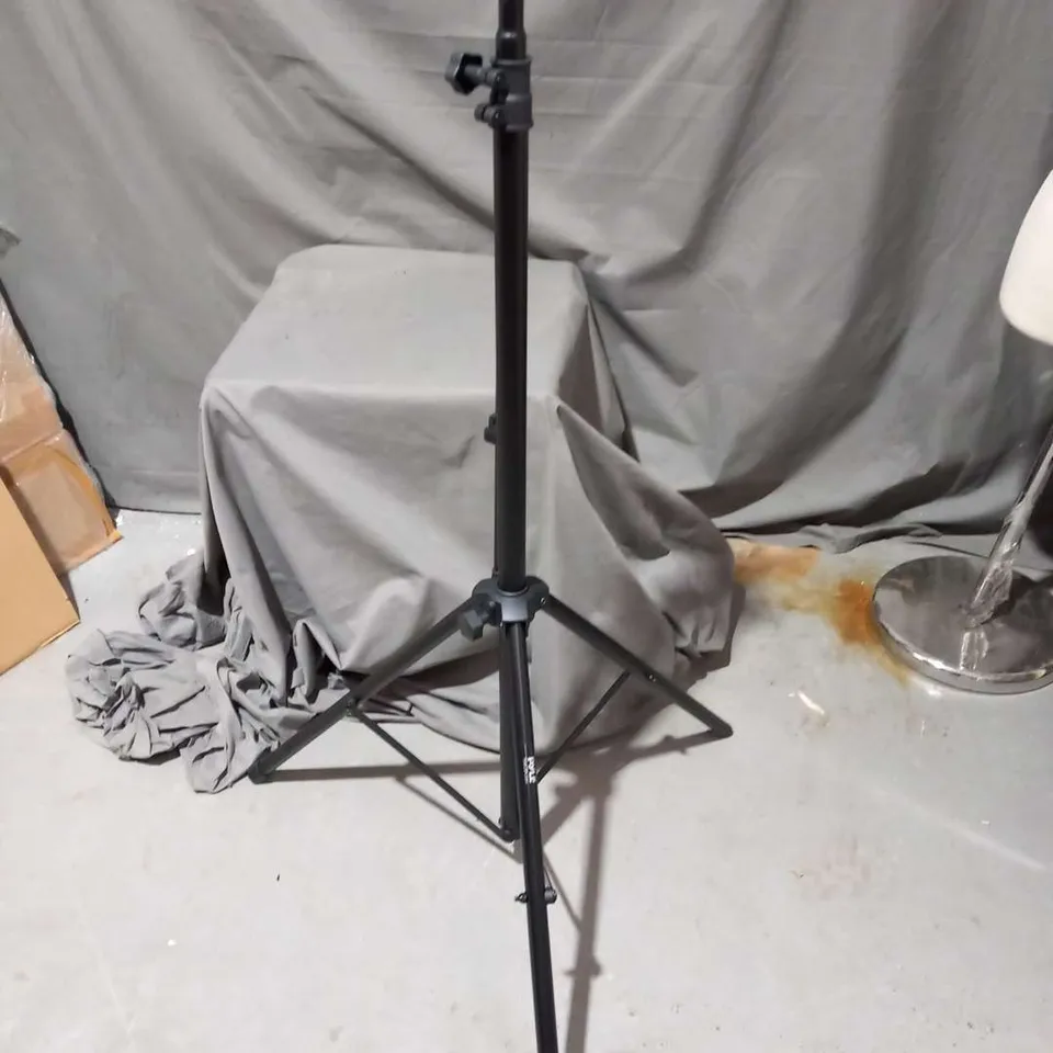 PYLE TRIPOD STAND