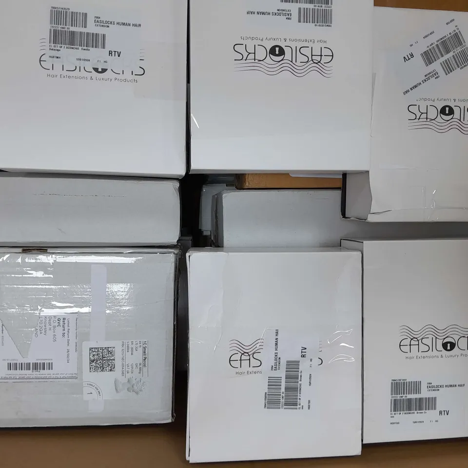 BOX OF APPROXIMATELY 20 ASSORTED HAIR PRODUCTS IN VARIOUS COLOURS, STYLES, AND SIZES