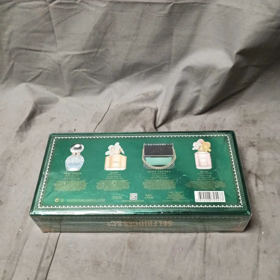 MARC JACOBS FRAGRANCES GIFT SET – 4 X 50 ML (DAISY DREAM, DAISY, DECADENCE HANDBAG BOTTLE, DAISY EAU SO FRESH) SEALED