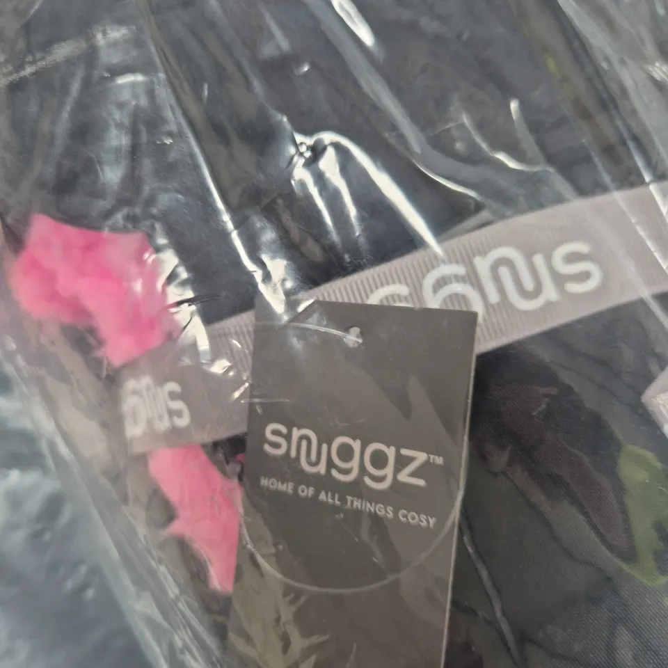 SNUGGZ BORG LINED CHANGING ROBE – PINK/BLACK, SIZE L
