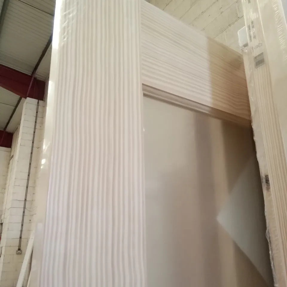 PACKAGED 1981 X 686MM 2 PANNEL CLEAR PINE GLAZED INTERNAL DOOR