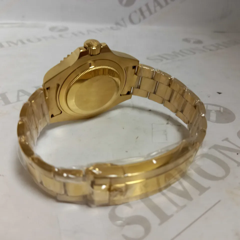 DESIGNER NOVELTY STYLE WATCH