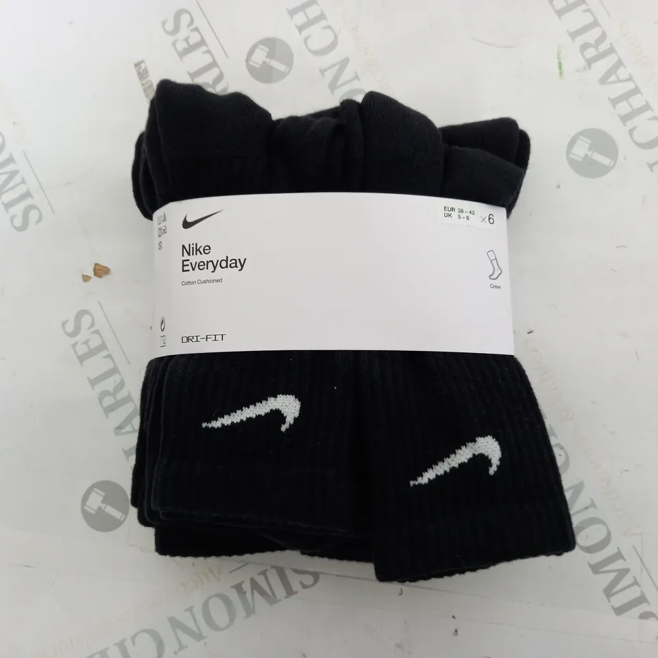 NIKE EVERYDAY SET OF 6 SOCKS IN BLACK - UK 5-8