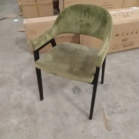 QUALITY DESIGNER WOOD FRAME & GREEN VELVET UPHOLSTERED DINING CHAIR