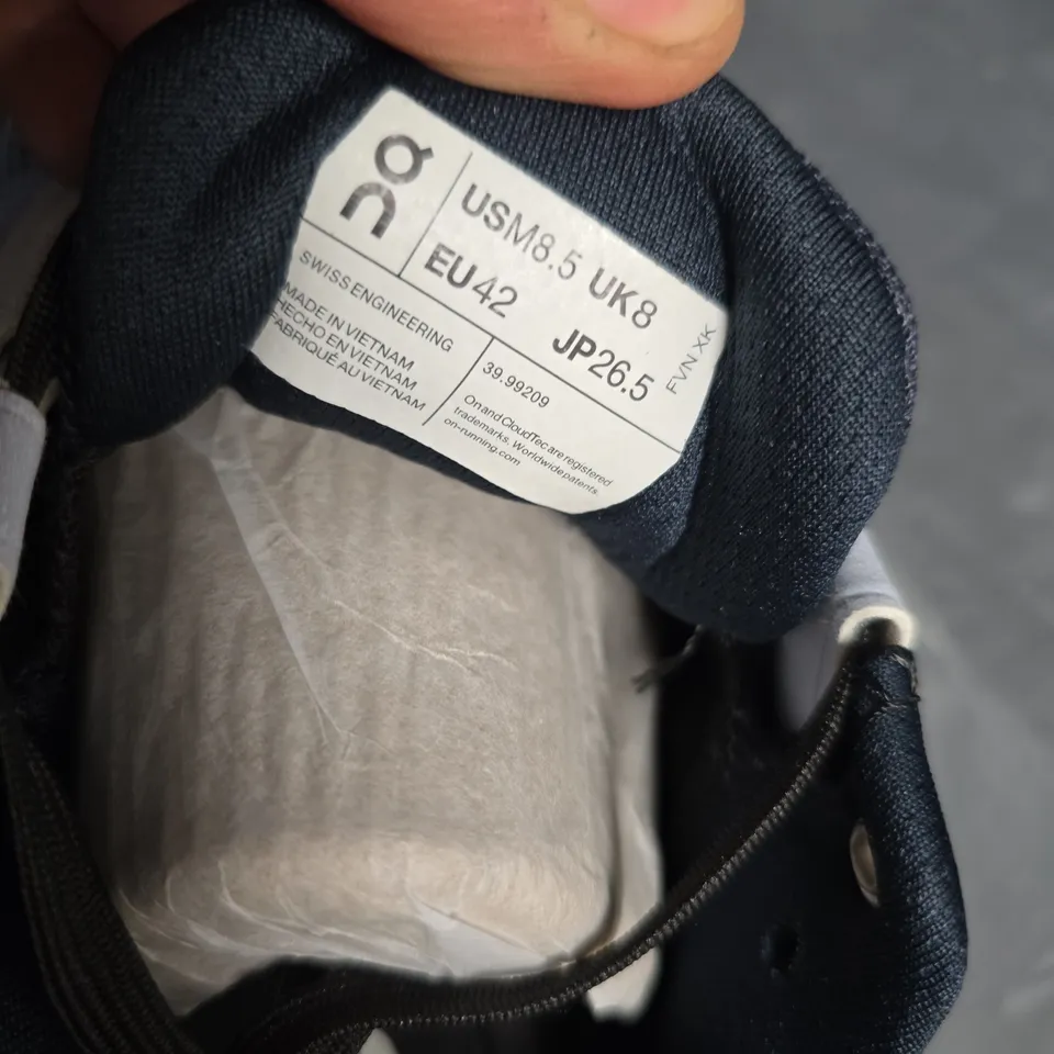 ON RUNNING BLUE/BLACK RUNNING SHOES, UK 8 (EU 42, US 8.5)