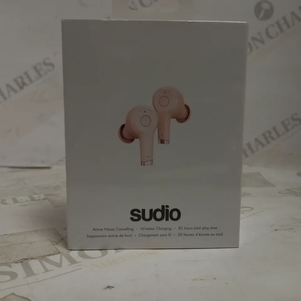 SEALED SUDIO ETT WIRELESS EARBUDS