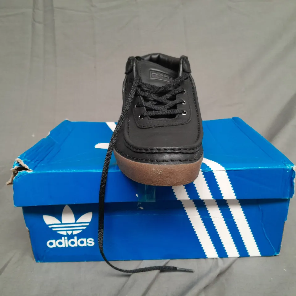 BOXED PAIR OF ADIDAS TRX 85 UK 6 