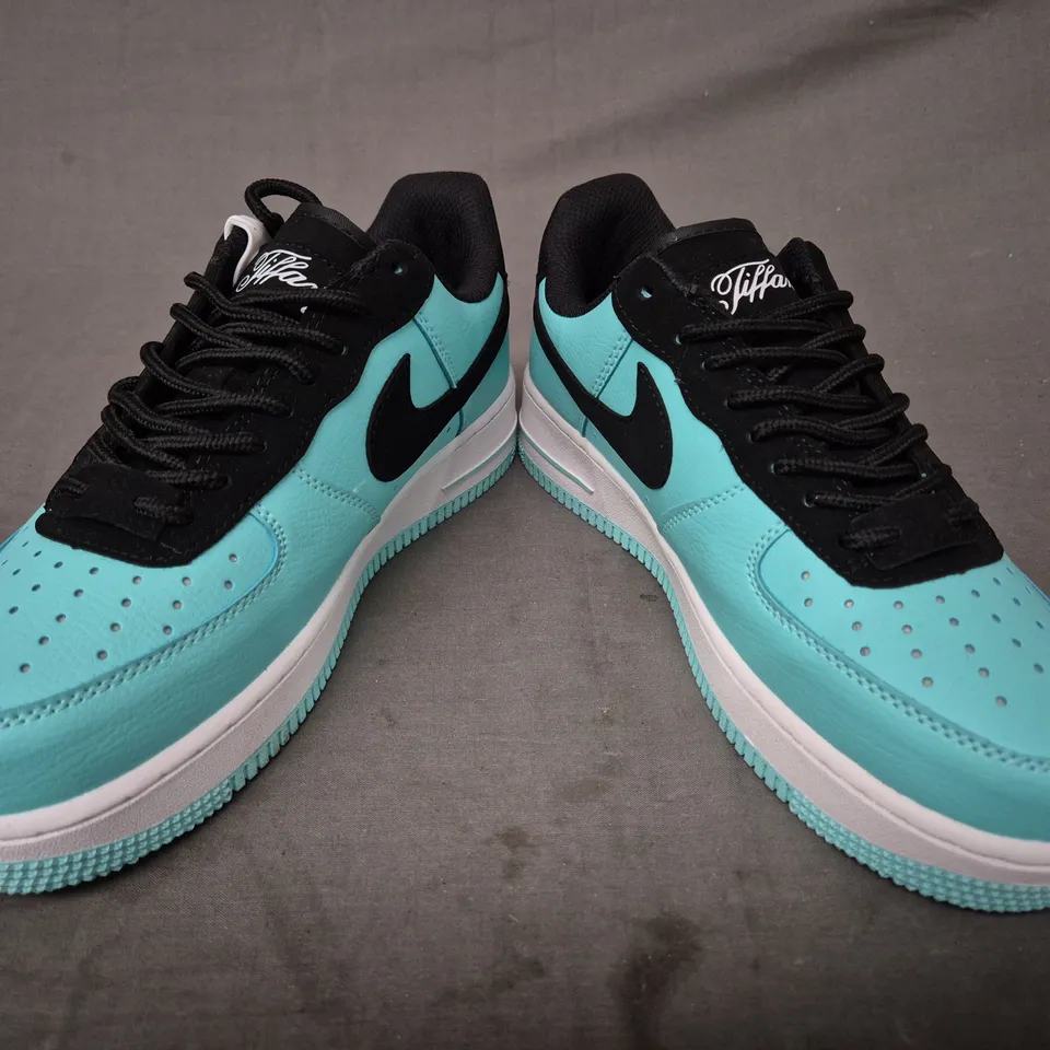 BOXED PAIR OF NIKE WOMEN'S AIR TIFFANY SHOES IN CYAN/BLACK SIZE UNSPECIFIED