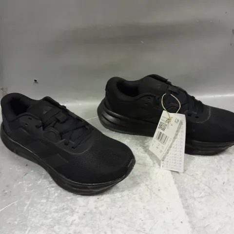 UNBOXED PAIR OF ADIDAS ORTHOLITE GALAXY 7 MENS BLACK UK 7.5