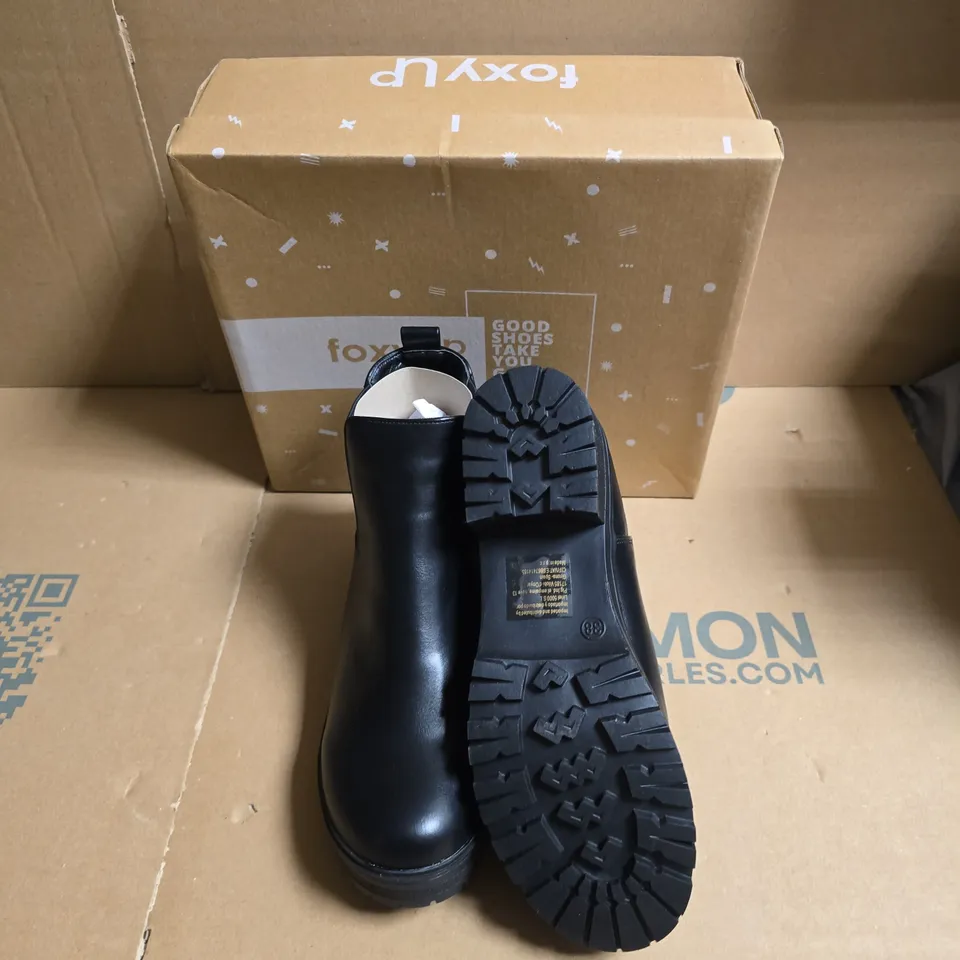 FOXYUP BLACK CHELSEA BOOT – WOMEN'S ANKLE BOOT - EUR SIZE 38 