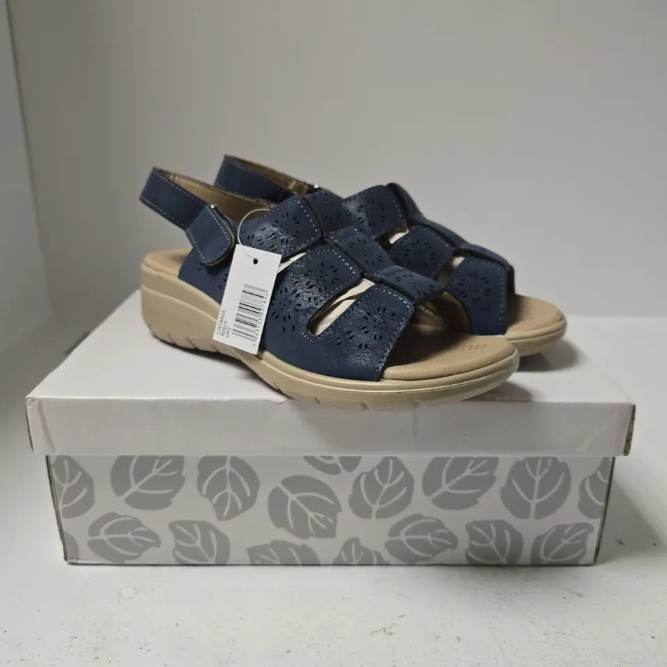 SHOE TREE COMFORT SANDALS - CATANIA NAVY, UK 3