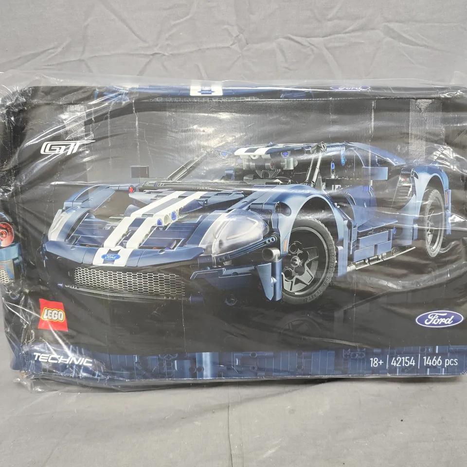 BOXED LEGO TECHNIC FORD GT [SET 42154]
