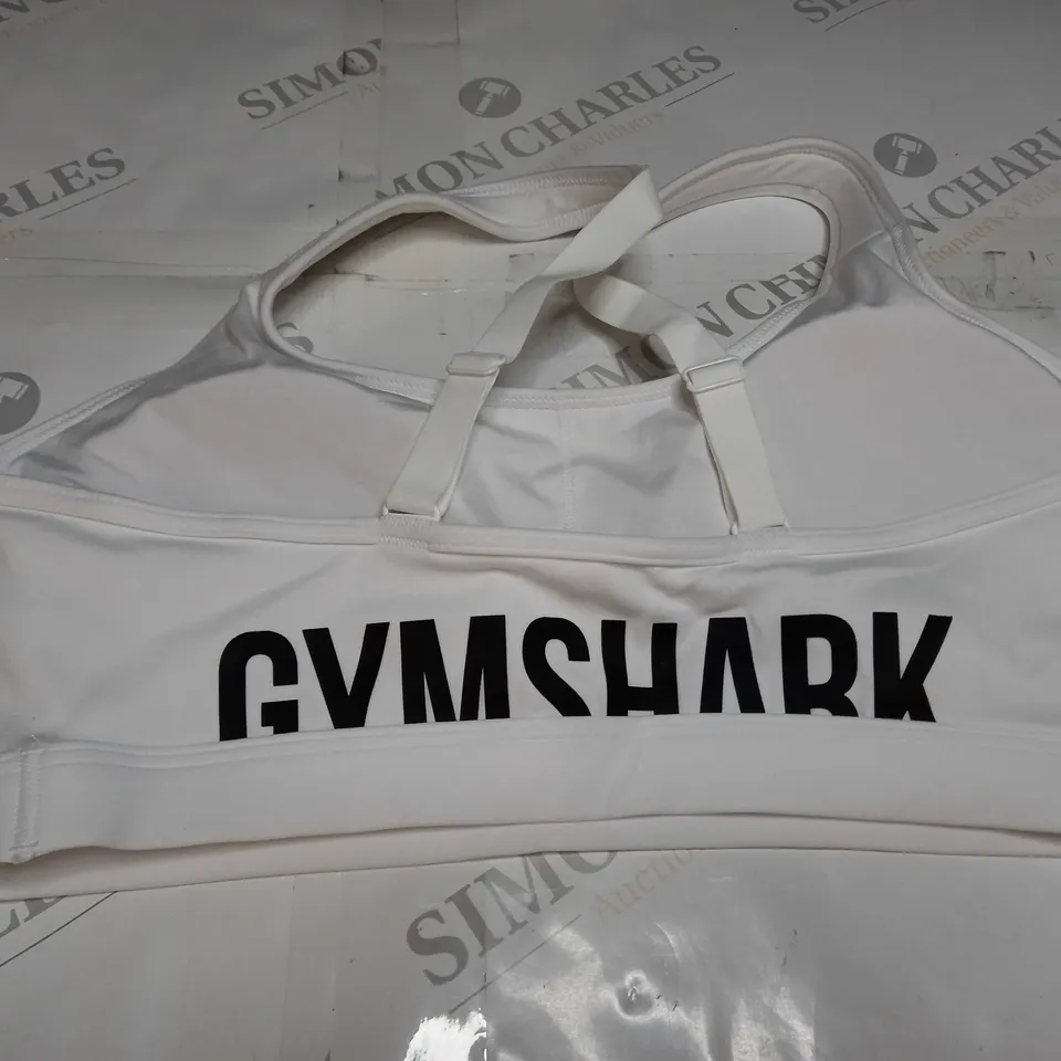 GYMSHARK SPORTSBRA IN WHITE - MEDIUM