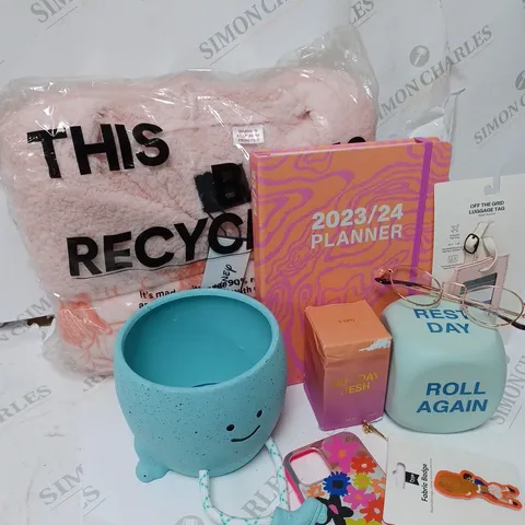 APPROXIMATELY 7 COTTON ON ITEMS INCLUDING DISNEY MICKEY MOUSE THROW, 2023/2024 PLANNER, BLUE PLANT POT