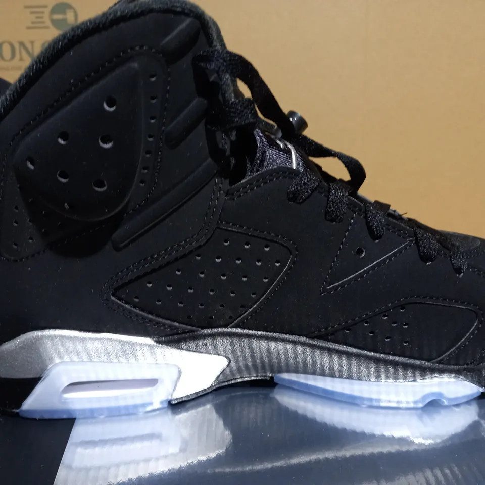 NIKE AIR JORDAN 6 RETRO DX2836-001 TRAINERS - SIZE 7.5