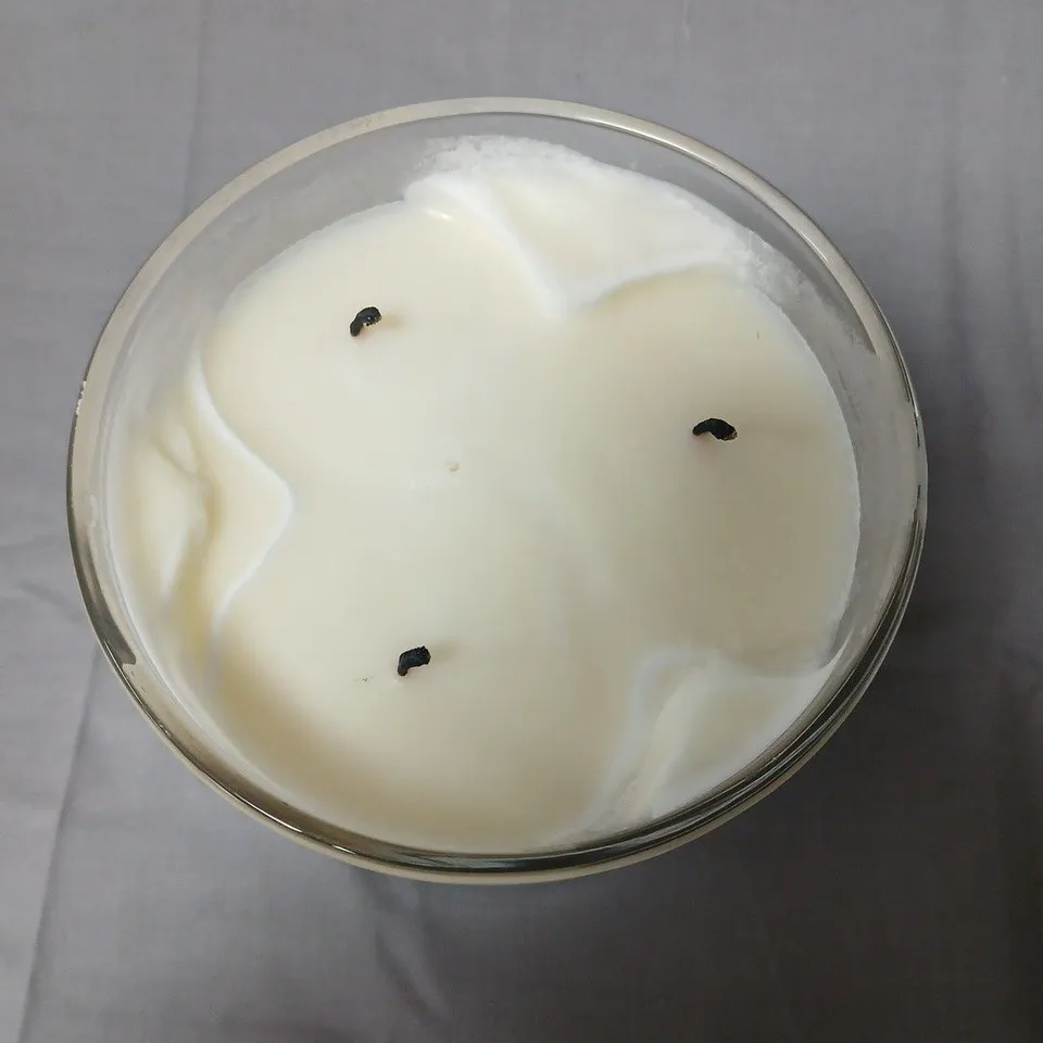 NEOM PERFECT NIGHT'S SLEEP SCENTED CANDLE (LAVENDER, CHAMOMILE & PATCHOULI), 420G