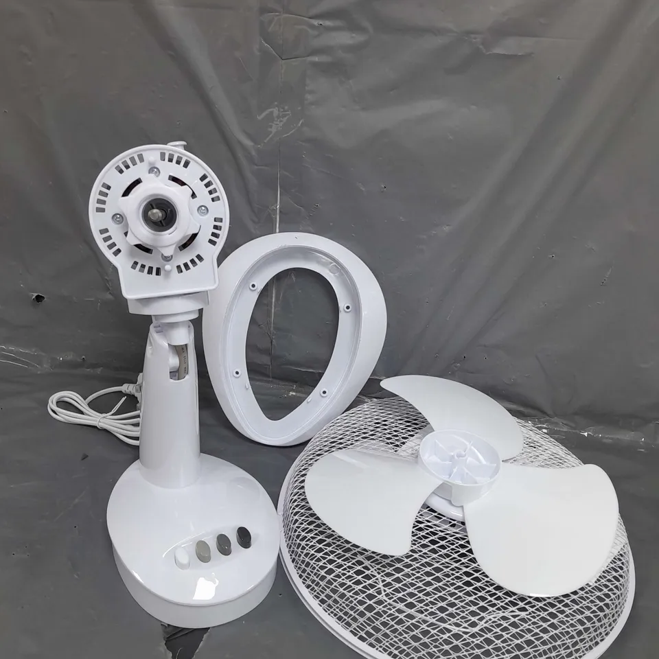 BOXED 12'' DESK FAN 
