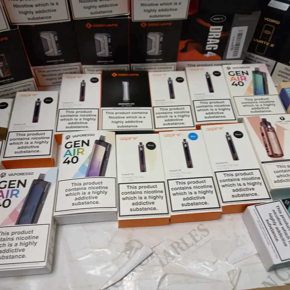 LOT OF APPROX 30 TO INCLUDE GEEKVAPE L200 , ASPIRE POCKEX KIT , INNOKIN ENDURA T22 PRO , ETC