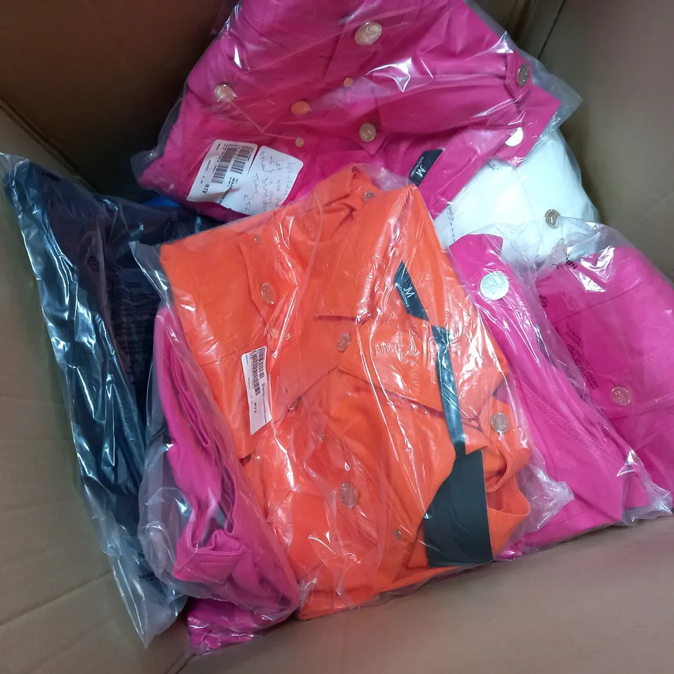 APPROXIMATELY 10 JM TWILL JACKETS IN VARIOUS COLOURS & SIZES