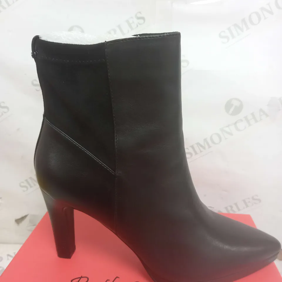 RUTH LANGSFORD PLATFORM LEATHER ANKLE BOOT - BLACK - UK 5