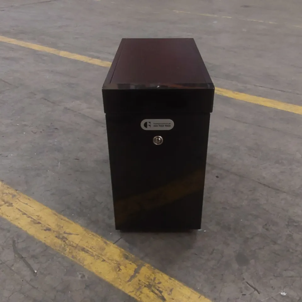 COMMERCIAL COFFEE MACHINE FRIDGE