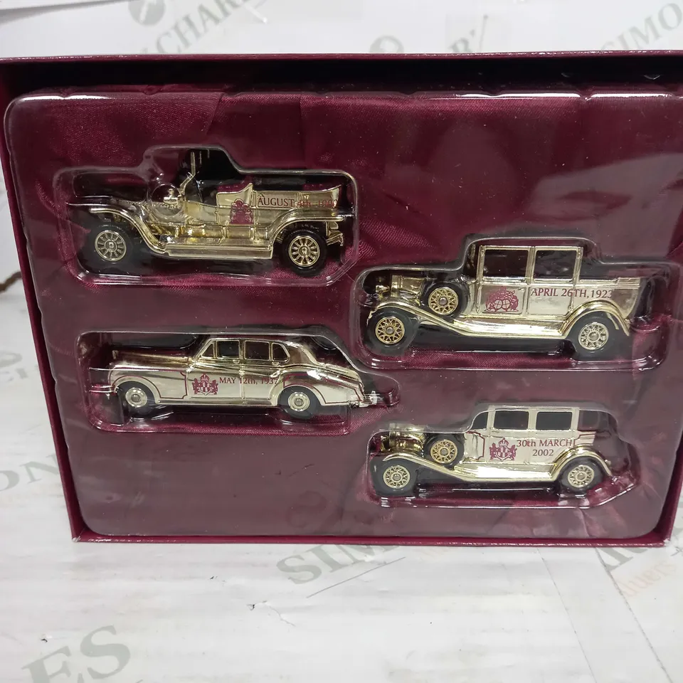 BOXED THE QUEEN MOTHER - COMMEMORATIVE SET