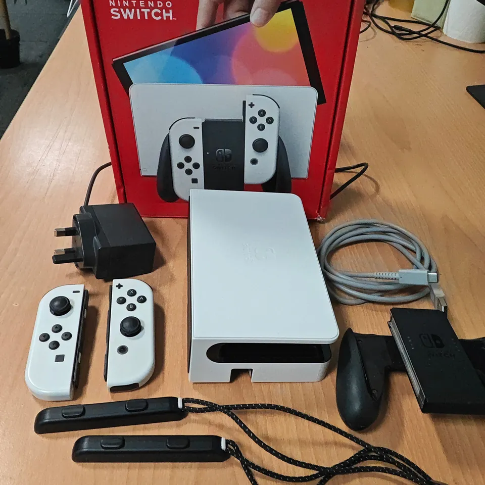 Lot of Nintendo switch oled accessories with box