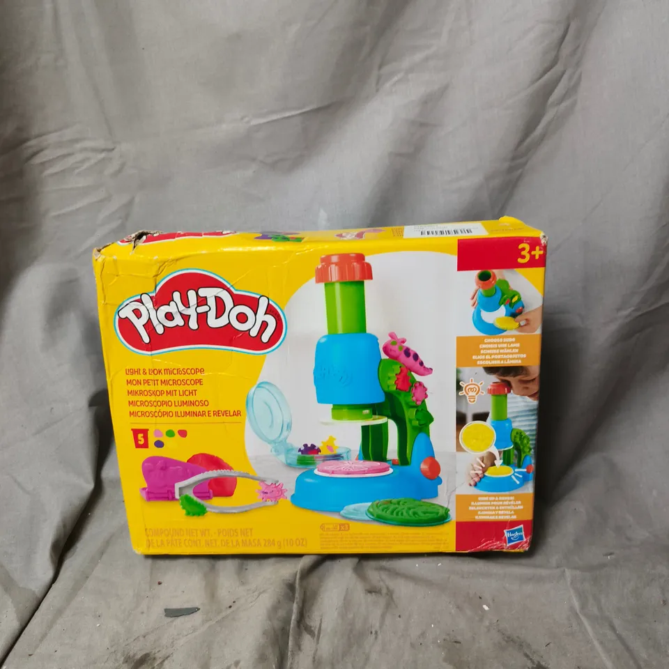PLAYDOH LIGHT AND LOOK MICROSCOPE AGES 3+