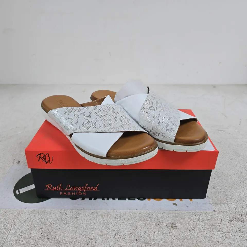 RUTH LANGSFORD FLAT SLIDER SANDAL SIZE 40 BOXED