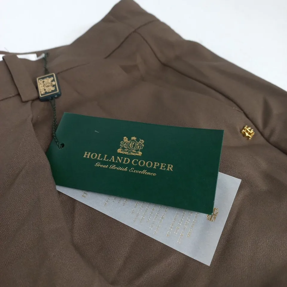 HOLLAND COOPER BROWN TAILORED SHORTS – UK SIZE 8