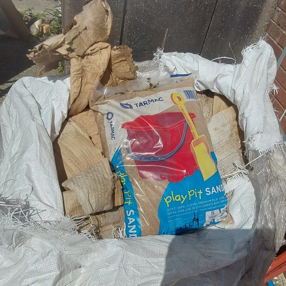 PALLET TO CONTAIN A LARGE QUANTITY OF PLAY SAND BAGS