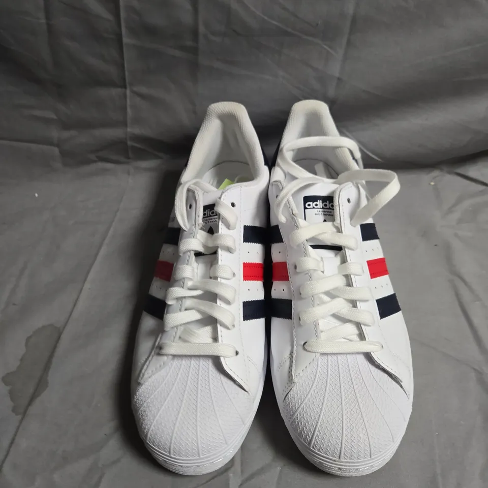 UNBOXED PAIR OF ADIDAS SUPERSTAR - UK SIZE 8.5