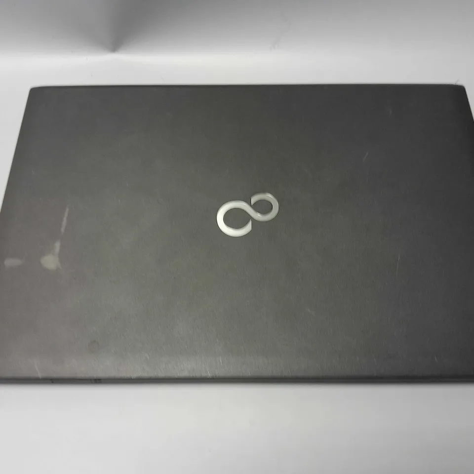 FUJITSU LIFEBOOK A555 LAPTOP 