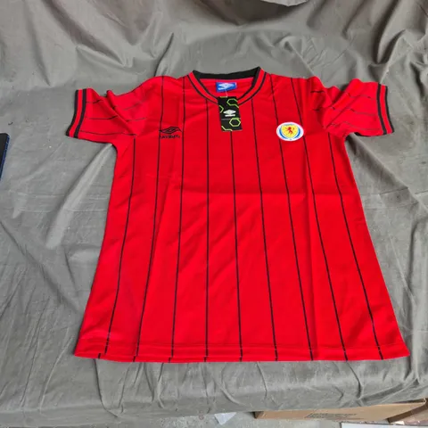SCOTLAND NATIONAL TEAM FOOTBALL SHIRT β UMBRO, RED WITH BLACK PINSTRIPES, UK SIZE S