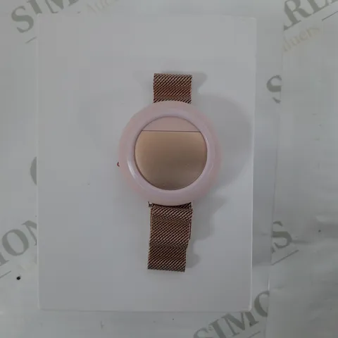 BOXED EMBR WAVE 2 DEVICE HEATING AND COOLING WRISTBAND & COMFORT CASE