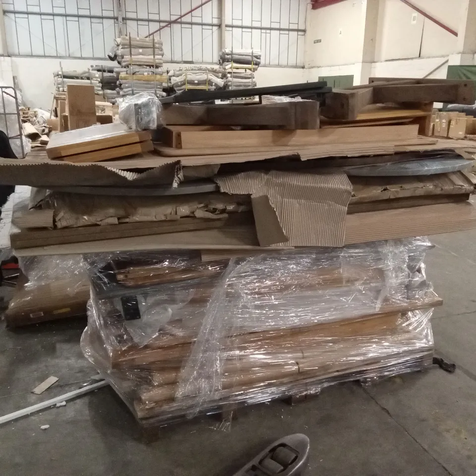 PALLET OF ASSORTED DESIGNER DINING TABLE PARTS AND PIECES 