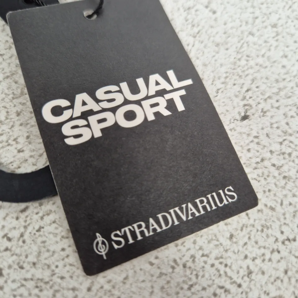 STRADIVARIUS CASUAL SPORT CAP – BROWN, SIZE M (UK M)