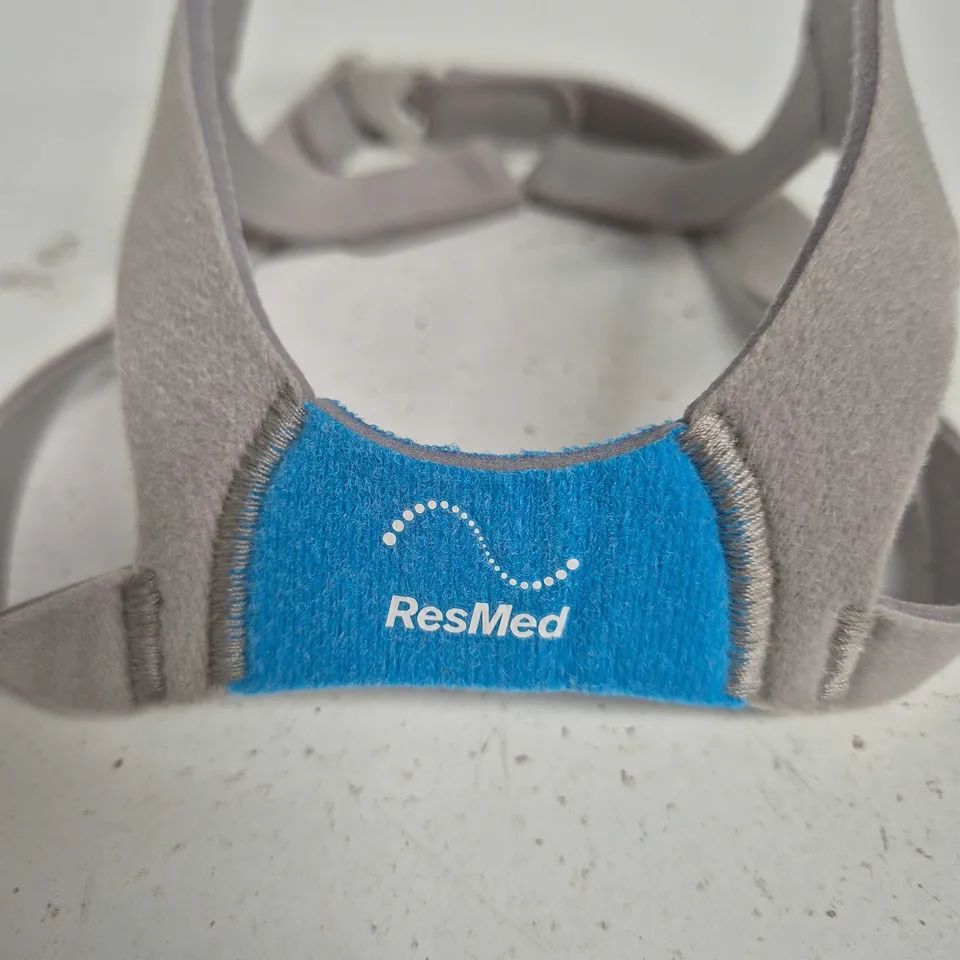 RESMED F20 CPAP HEADGEAR STRAP – GREY WITH BLUE ACCENT