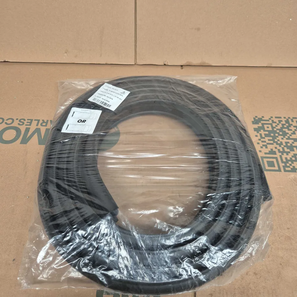 T6 REAR DOOR SEAL – 5.45M COIL VEHICLE WEATHER SEAL