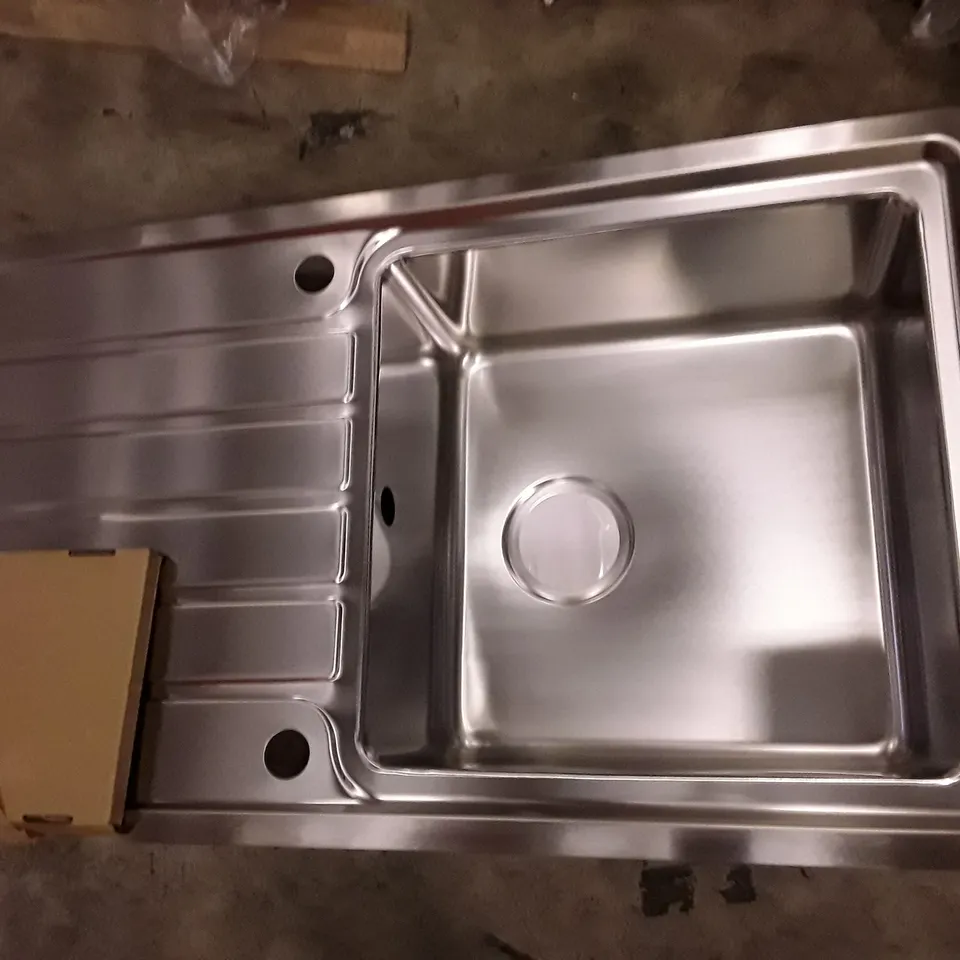 1 BOWL STAINLESS STEEL SINK WITH DRAINER