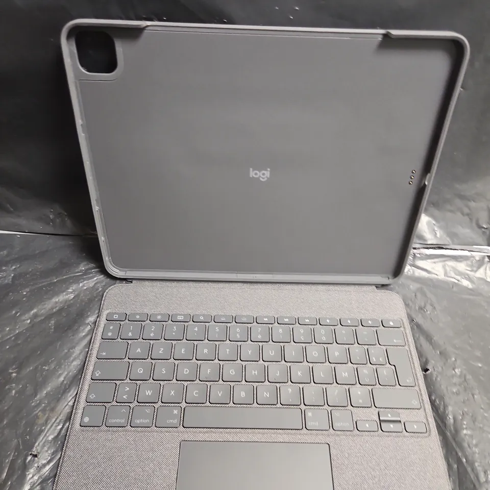 LOGI TABLET KEYBOARD CASE WITH BUILT-IN KEYBOARD AND TOUCHPAD – GREY FABRIC