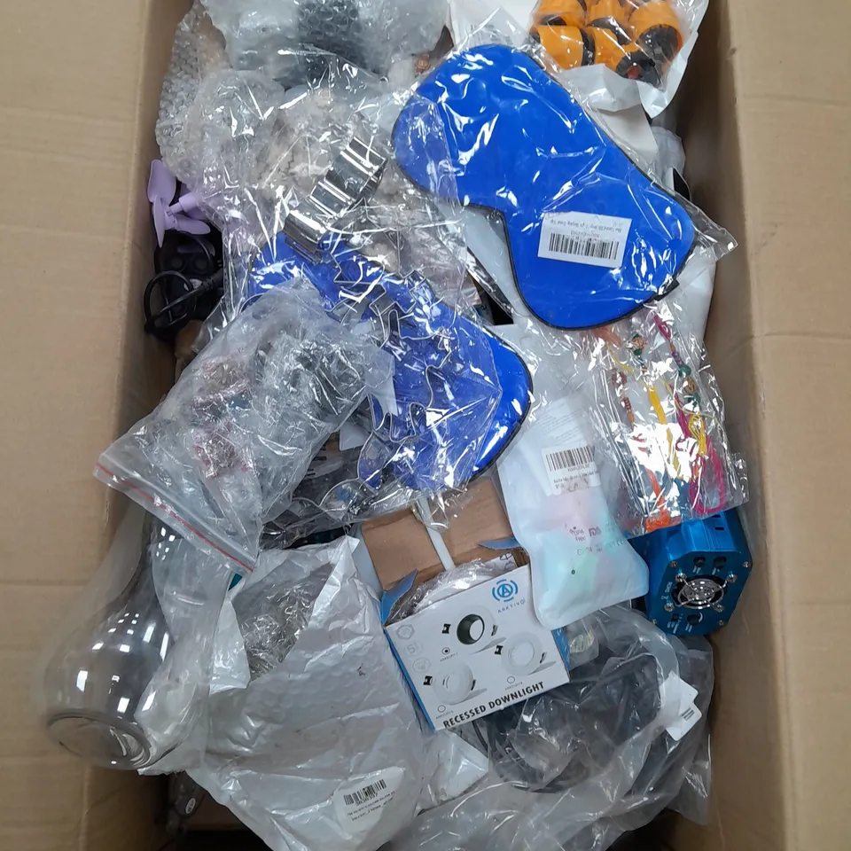 BOX OF ASSORTED ITESM TO INCLUDE - CAMERA - LAZER STAGE LIGHT - ALARM CLOCK / COLLECTION ONLY 